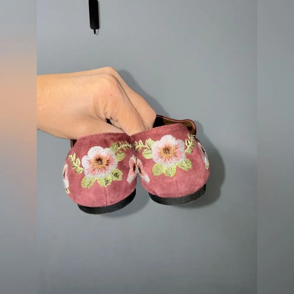 Franco Sarto Sanora D'Orsay flats burgundy suede with floral embroidery 9.5 EUC